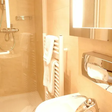 Hotel Opera
