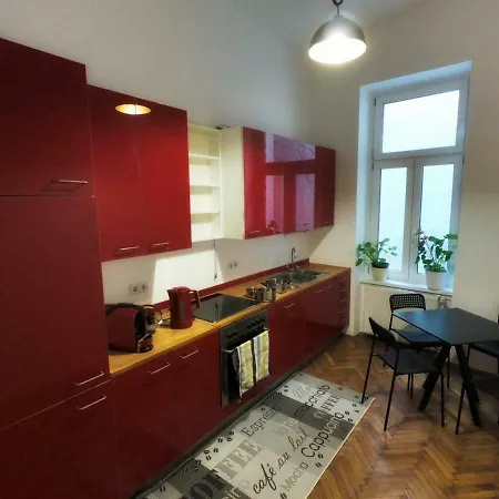 Centrally-located Authentic * Wiedeń