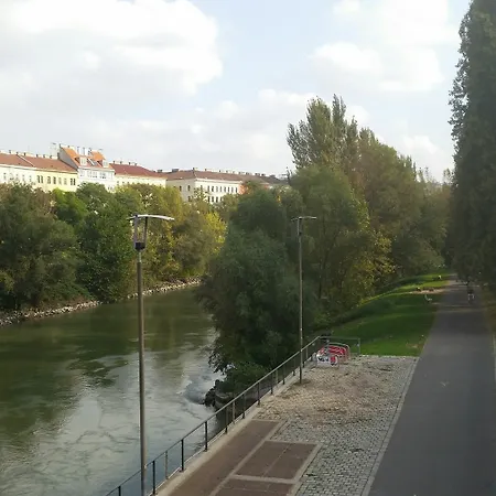 Goldfisch Am Donaukanal Apartment