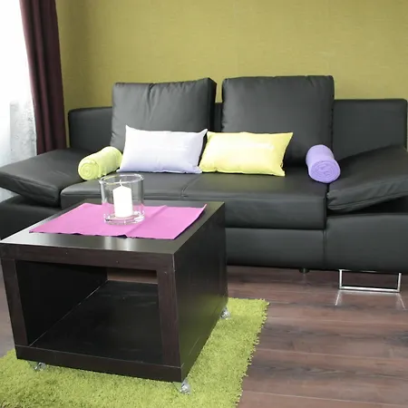 Govienna Small Modern Hotell 2*