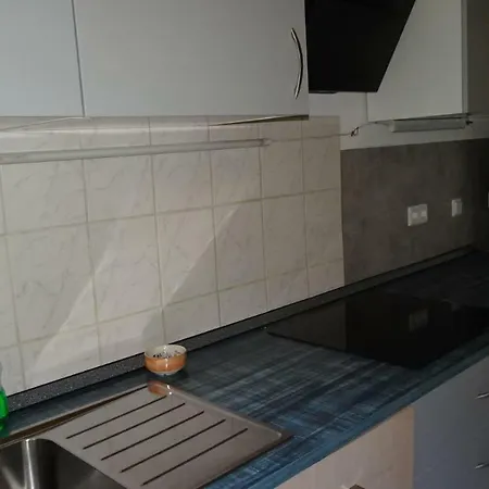 Luna Apartment *