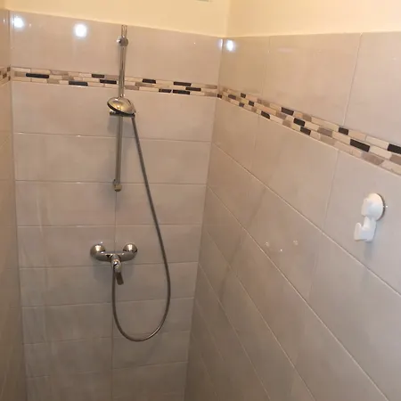 Aparthotel Leopoldauer 2*