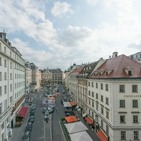 Gasthuis Neuer Markt 3*