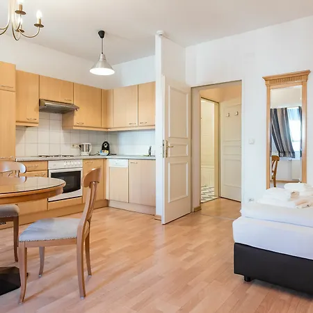 Aldano Aparthotel 3*