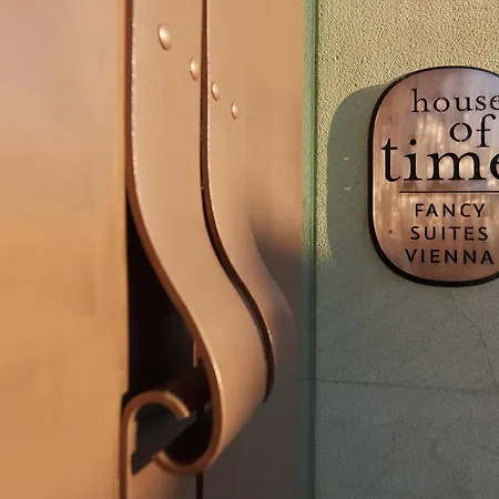 House Of Time - Fancy Szálloda