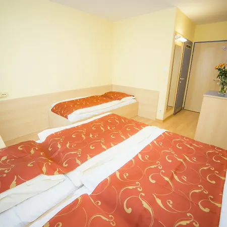 Mynext - Westbahnhof One Wien