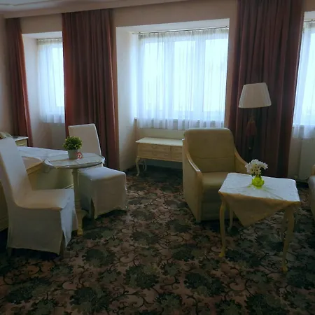 Aviano Boutique 4* Wien