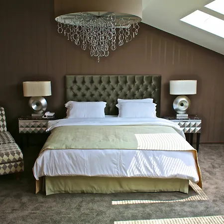 Vienna Suites