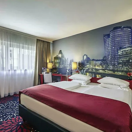 Mercure City