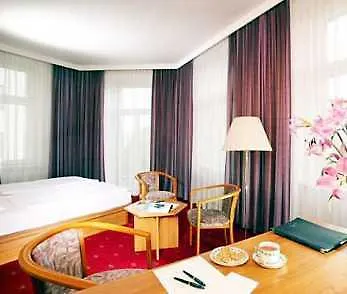 Babula Am Augarten 3*