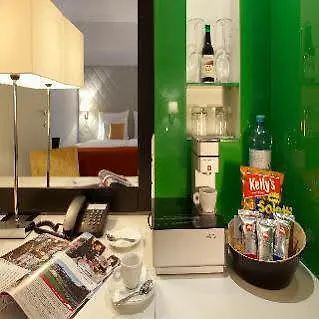 Fortyplusone - Newly Renovated! 4* Βιέννη