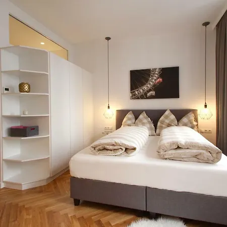 Apartment City *