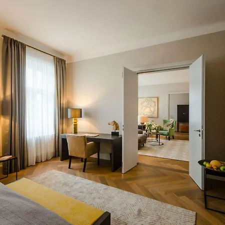 Roosevelt Stadthaus Apartment