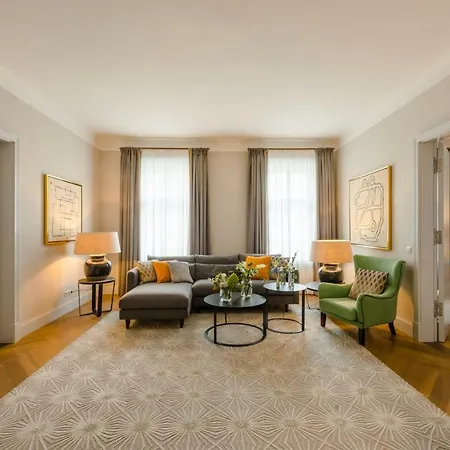 Roosevelt Stadthaus Apartment *