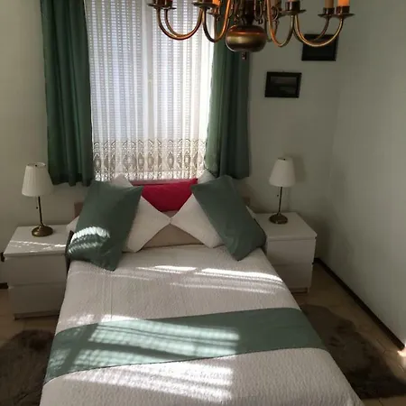 Haus In Idyllischer Lage Holiday home Vienna