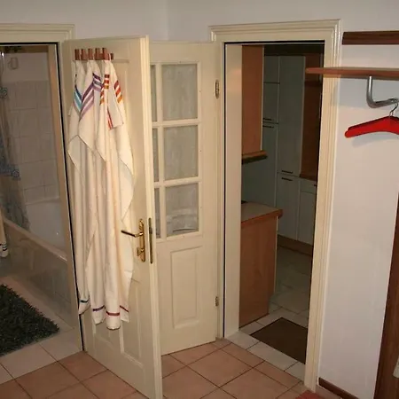 70m² Grosses Mit Gartenzugang * Viena