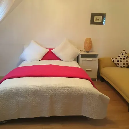 Haus In Idyllischer Lage Holiday home Vienna