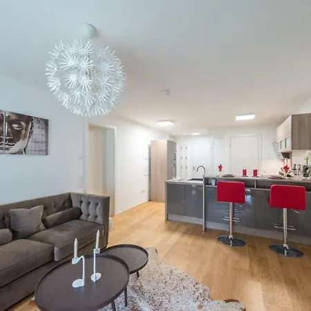 Sweet Garden Apartment