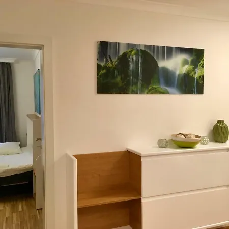Am Hauptbahnhof Apartment Vienna