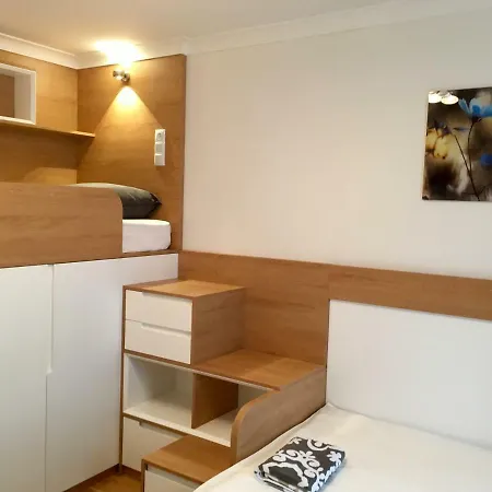 Am Hauptbahnhof Apartment Vienna