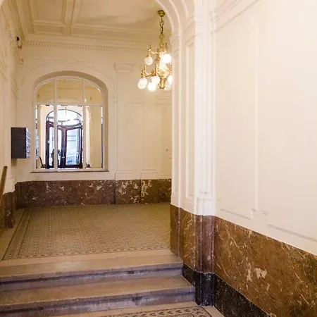Urania - Mai's Apartment *
