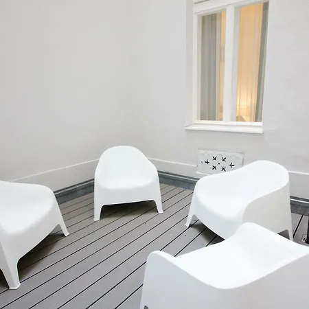 Apartment Urania - Mai's