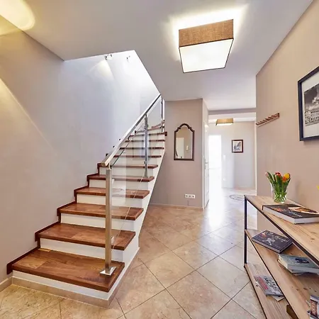 Appartement Penthouse 2 *