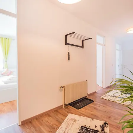 10 Min. Downtown - 2 Bedrooms - Parking Vienna