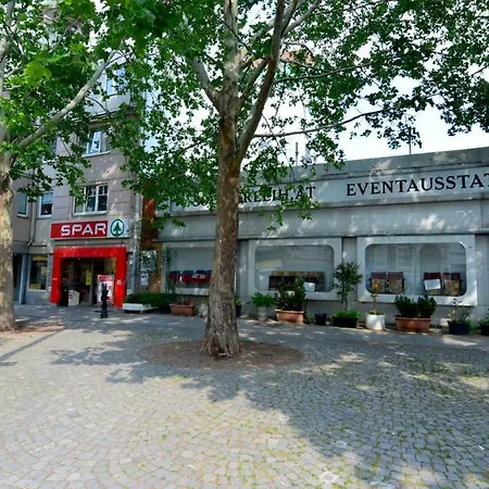 Charming With Balcony In Hip & Trendy Margareten
