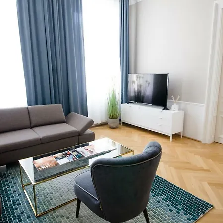 Urania - Mai's Vienna
