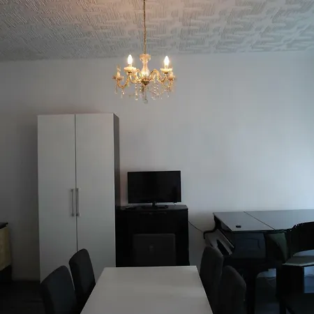 Apartment Pazmaniten *