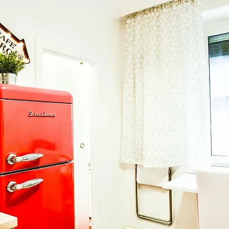 Living In The Heart Of Apartamento Viena