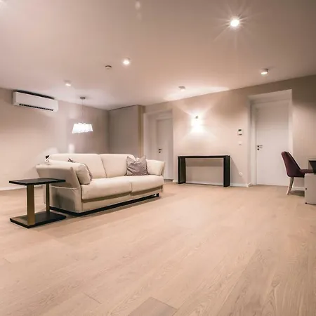 Karl Palais Wessely Apartment Vienna