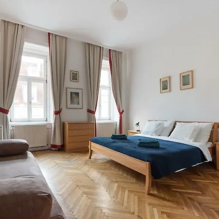 Charming City Apartment Vienna