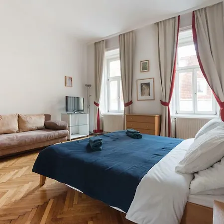 Charming City Apartment Vienna