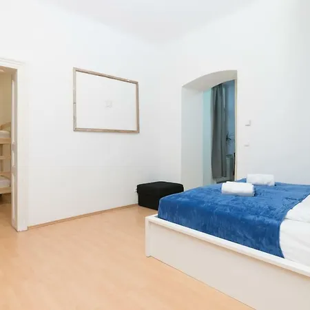 Belvedere Center Apartment *