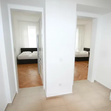 Apartment Edelweiss City United Nations