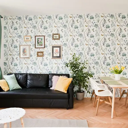 Twin Apartment