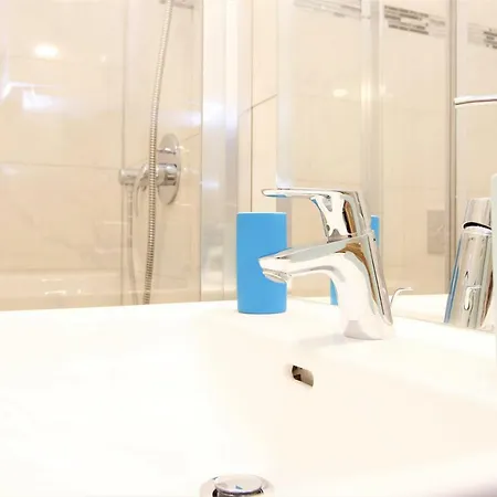 Marine: Newly Renovated 2nd District Viena