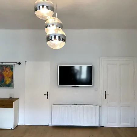 Apartment Atelier Lomani
