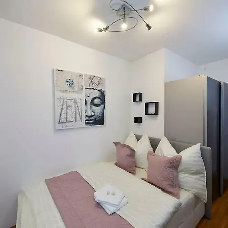 Twin Tower Homestay