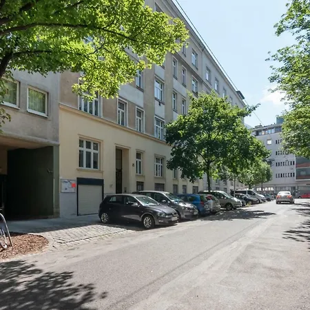 Apartmán Universum 2 *
