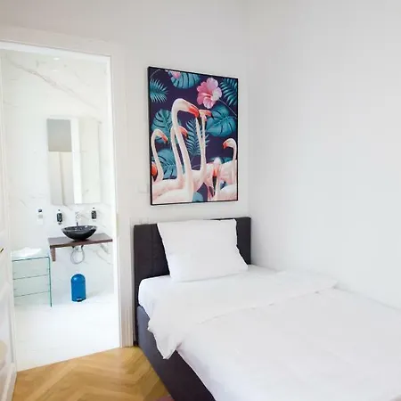 Apartment Naschmarkt - Mai's Vienna