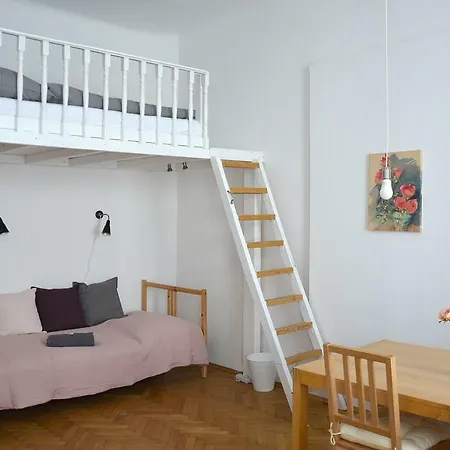 1090 Apartment