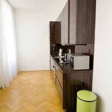 Apartment Naschmarkt - Mai's Vienna