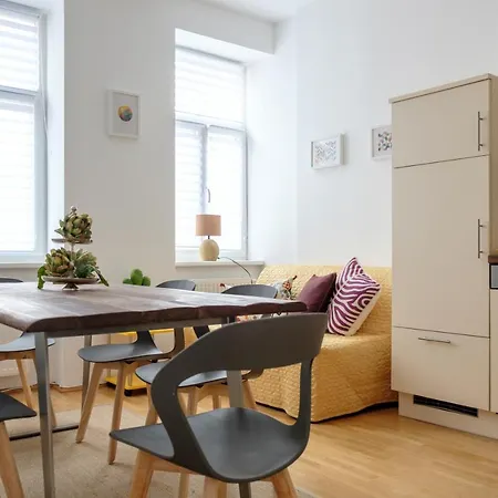 Apartment Experience