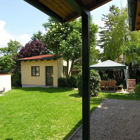 Alt-wien 22 Holiday home