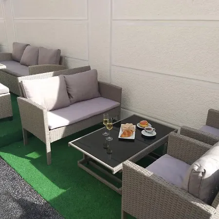 Christiano Hauptbahnhof | Contactless Check-in Apartment *