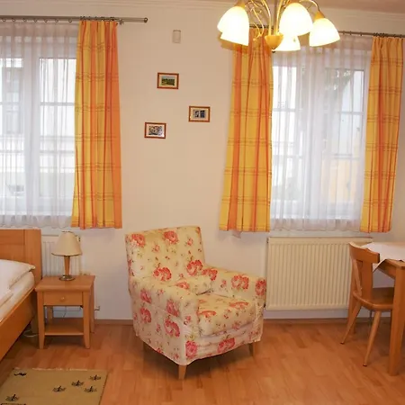 Bed & Breakfast Familie Schwarz Vienna