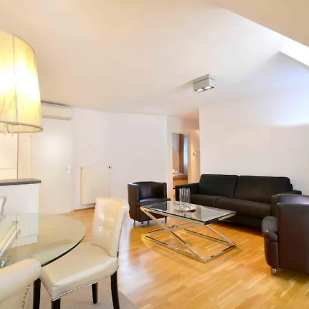 Apartment City Center Penthouse Graben *